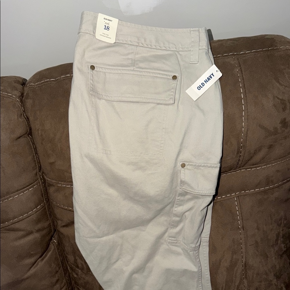 Old Navy Women's Light Tan Skinny Utility Pants